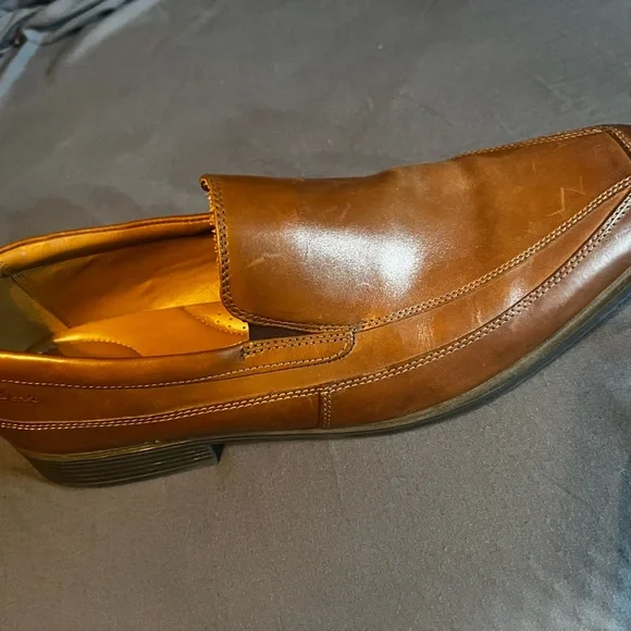 Clarks Brown Leather Slip-On Loafers with Moccasin Design Mens Flexway Step Light Brown Leather Loafer Slip On Shoes  main image 4